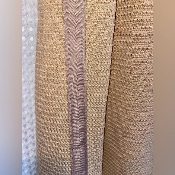 Women’s Reebok long sleeves 100% cotton oversized tan crewneck sweater Sz small - Picture 9 of 13